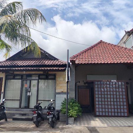 Ega S Hostel Batununggul Exterior photo